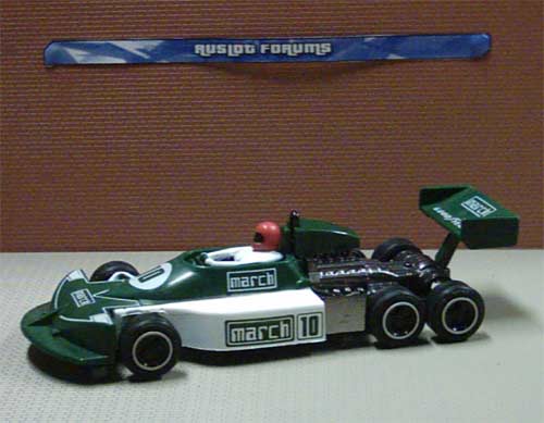 P2713 Greenhills Scalextric Tyrrell Elf No.3 C121 Rear Axle & Wheels Used 